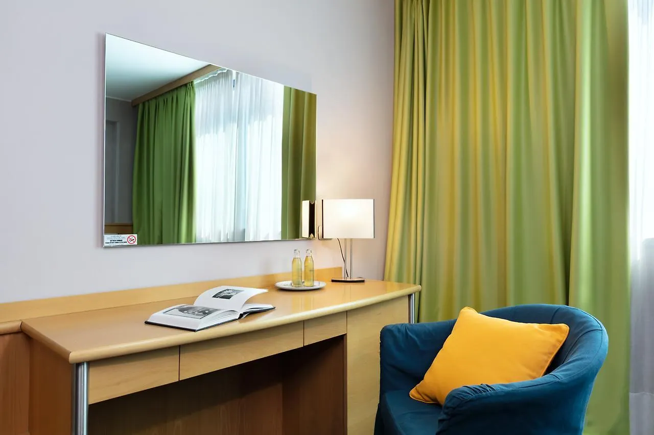 Garda Hotel Montichiari 4*,