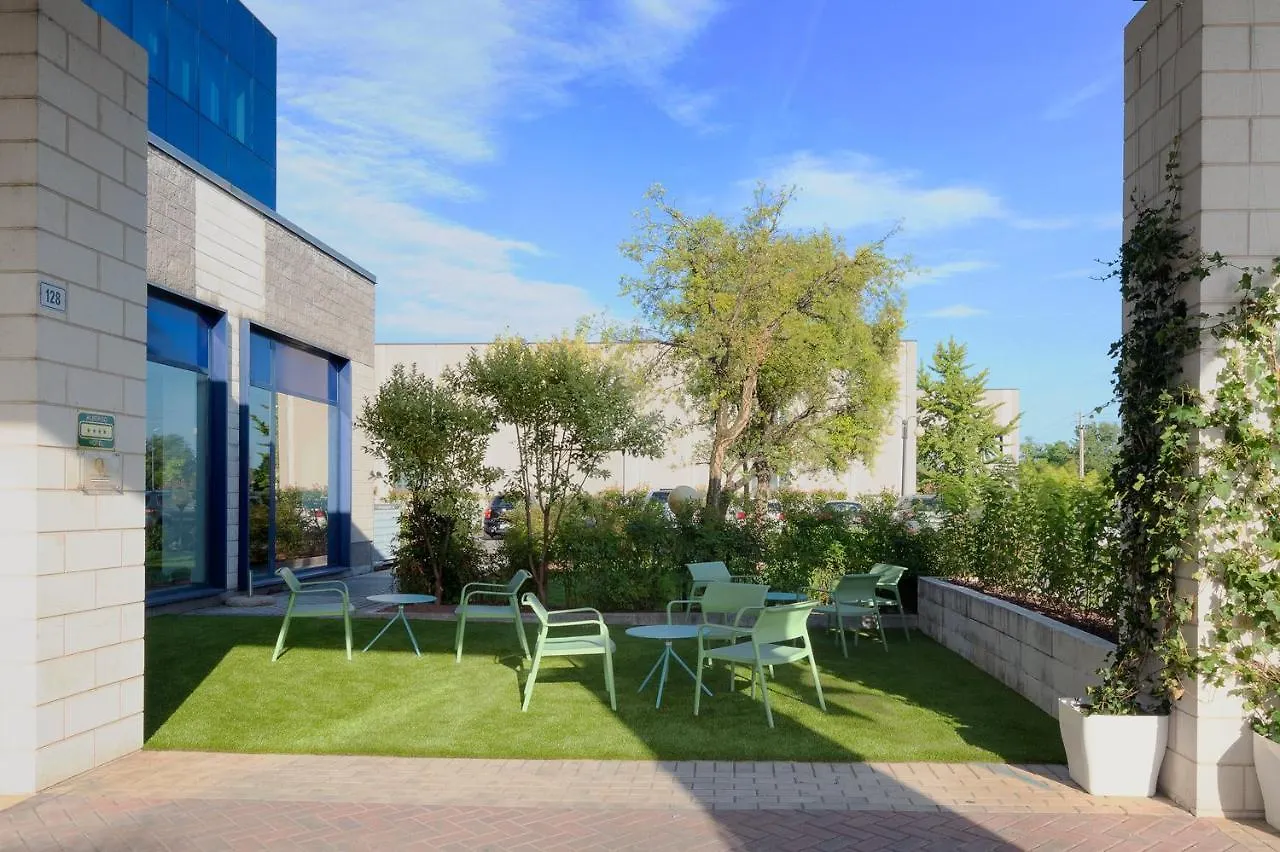 Garda Hotel Montichiari